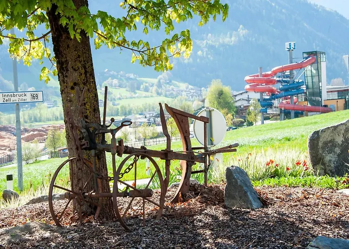 Holiday home In Near Lift Fuegen